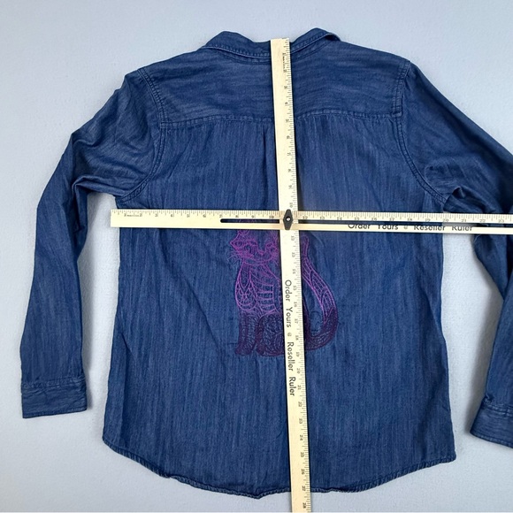 St. John's Bay Shirt Women's Large Chambray Long Sleeve Button Down Embroidered - Picture 9 of 11